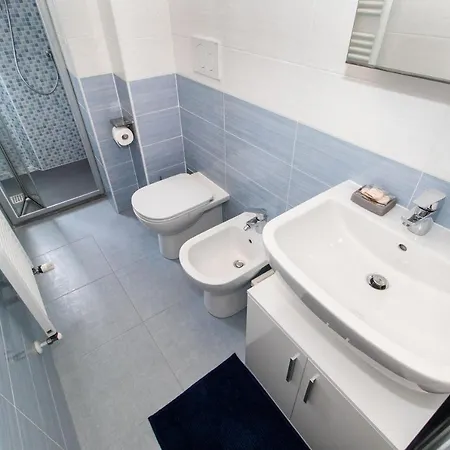 Roomy Flat Torino Lingotto Turin